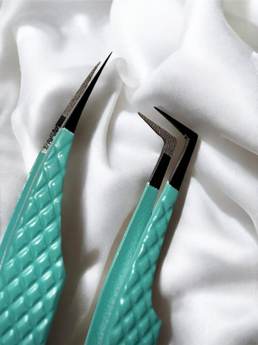 Teal tweezer set